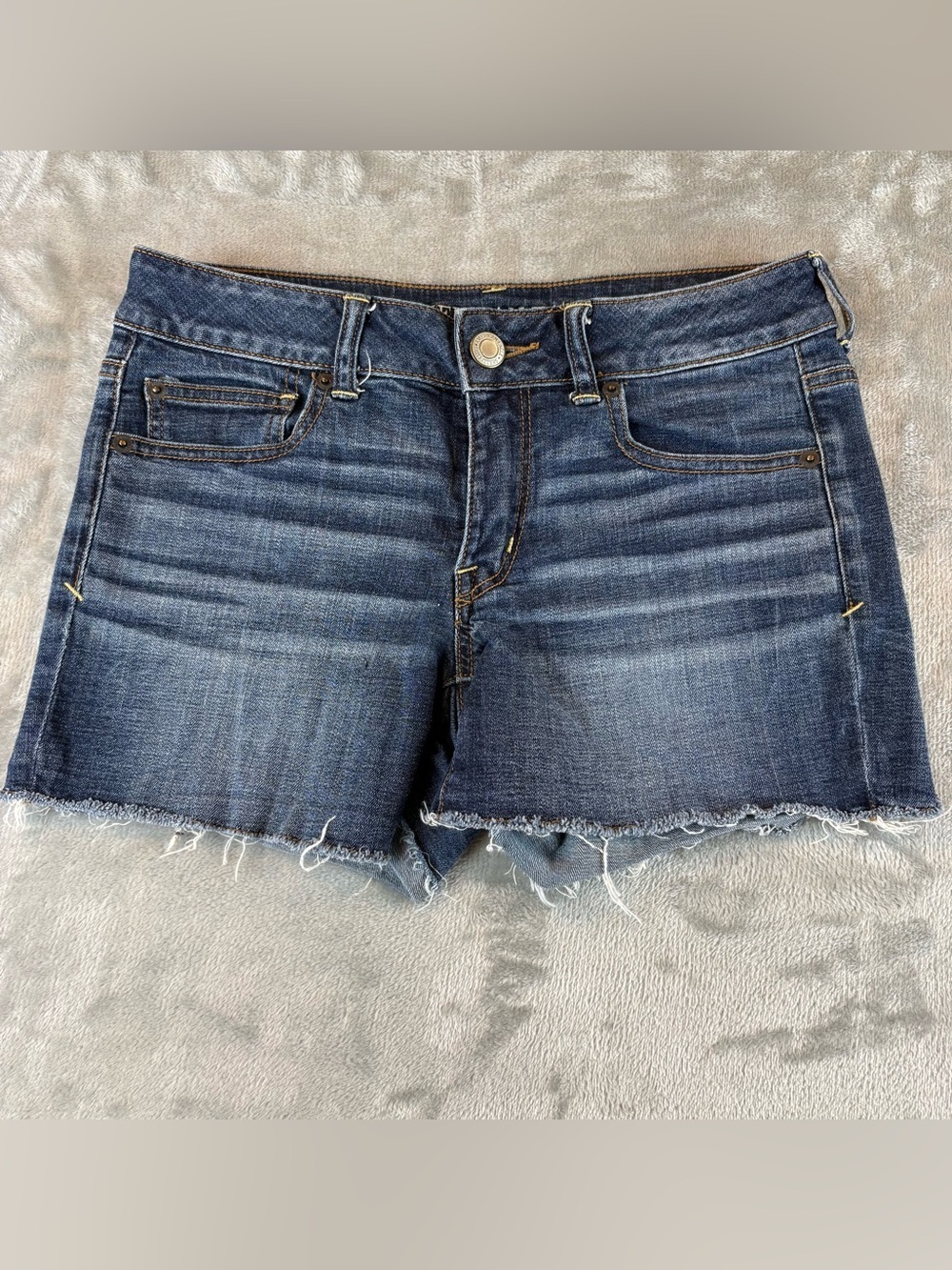 American Eagle Denim Frayed Hem Super Stretch Women's Shorts Dark Blue Sz 6